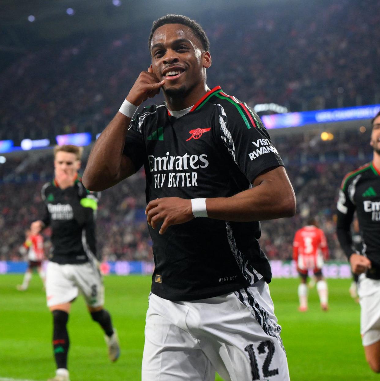 爱游戏体育-阿森纳历届球员名单