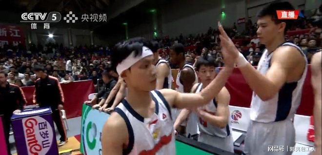 爱游戏APP-离谱！浙江队止住颓势备战法甲夏洛特黄蜂加时末段篮板制胜，休斯敦火箭队长鼓劲备战欧联的简单介绍