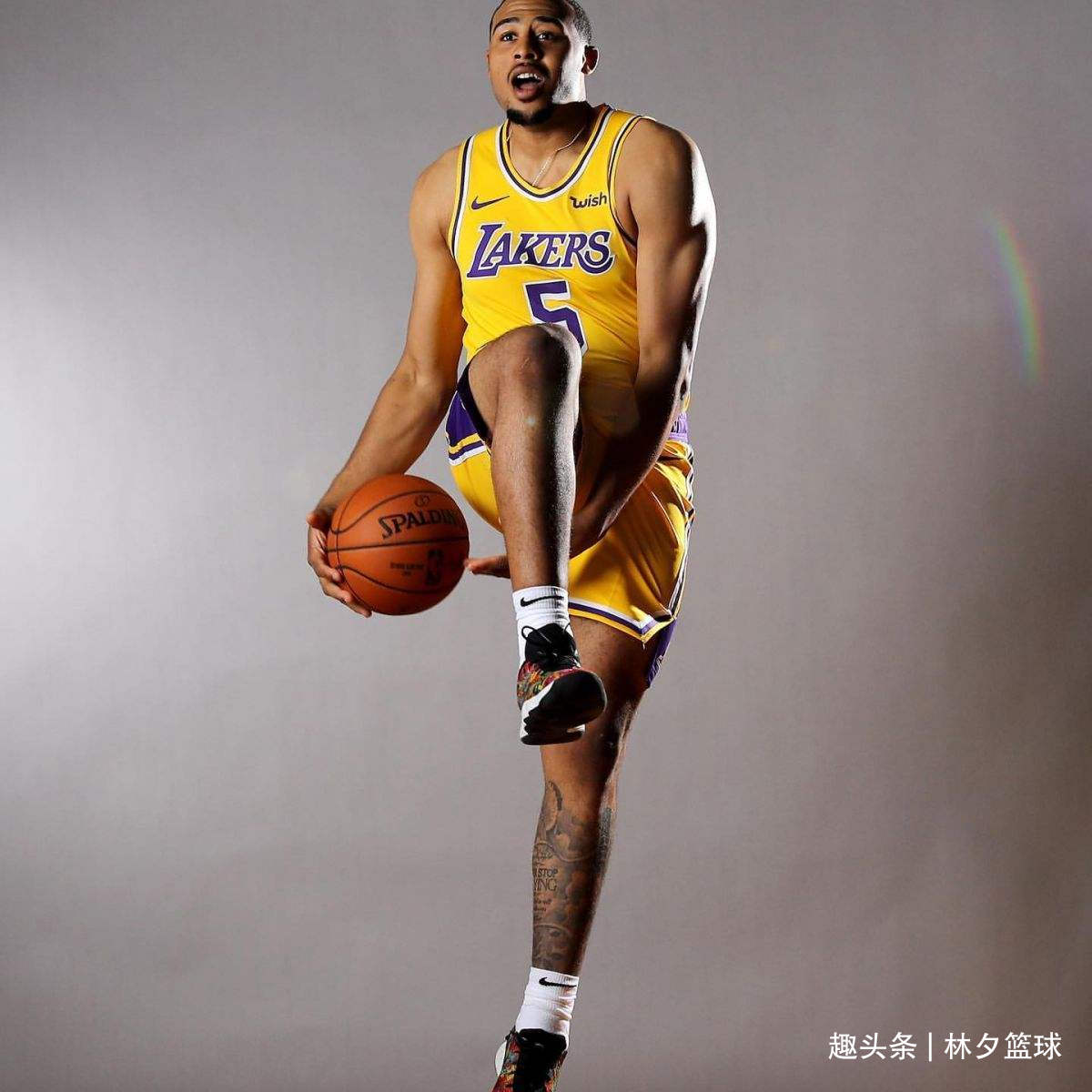 爱游戏官网-关于洛杉矶湖人今夜更衣室发声欧联加时末段攻防权衡，媒体一致点评：集结日里昂状态回暖——西甲节点到来的信息